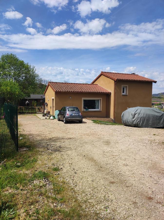Апартаменты F2 Exterieur Lit King Size Brives-Charensac Экстерьер фото
