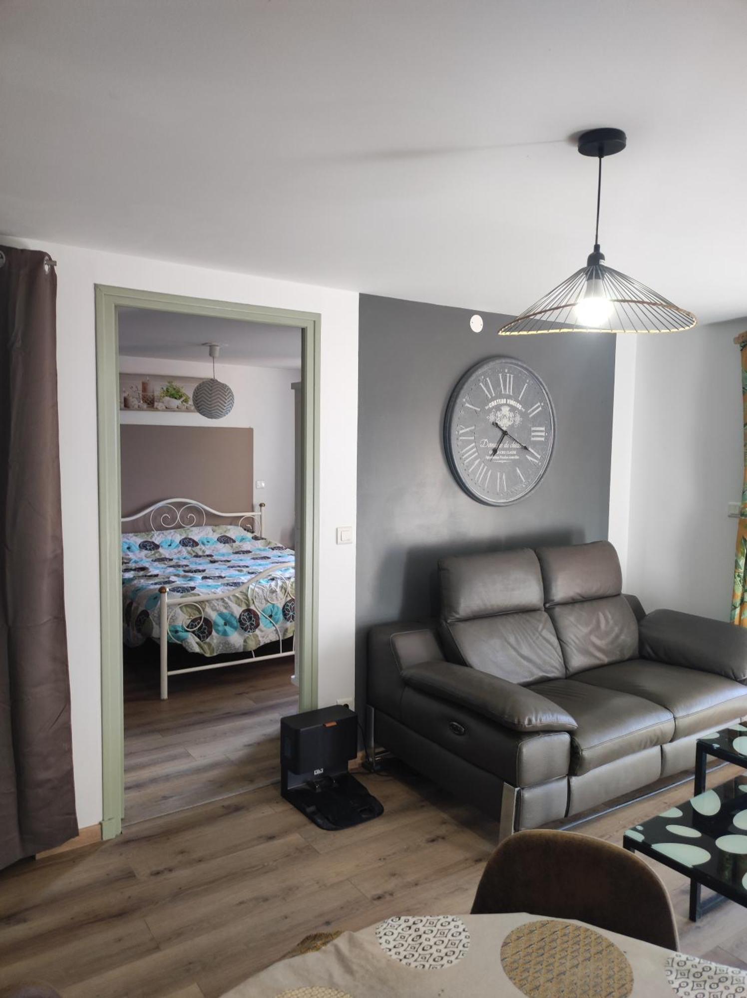 Апартаменты F2 Exterieur Lit King Size Brives-Charensac Экстерьер фото